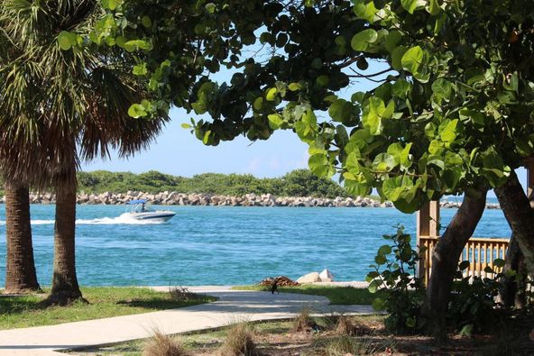 Seaway Drive: Seaway Drive, Fort Pierce, FL 34949